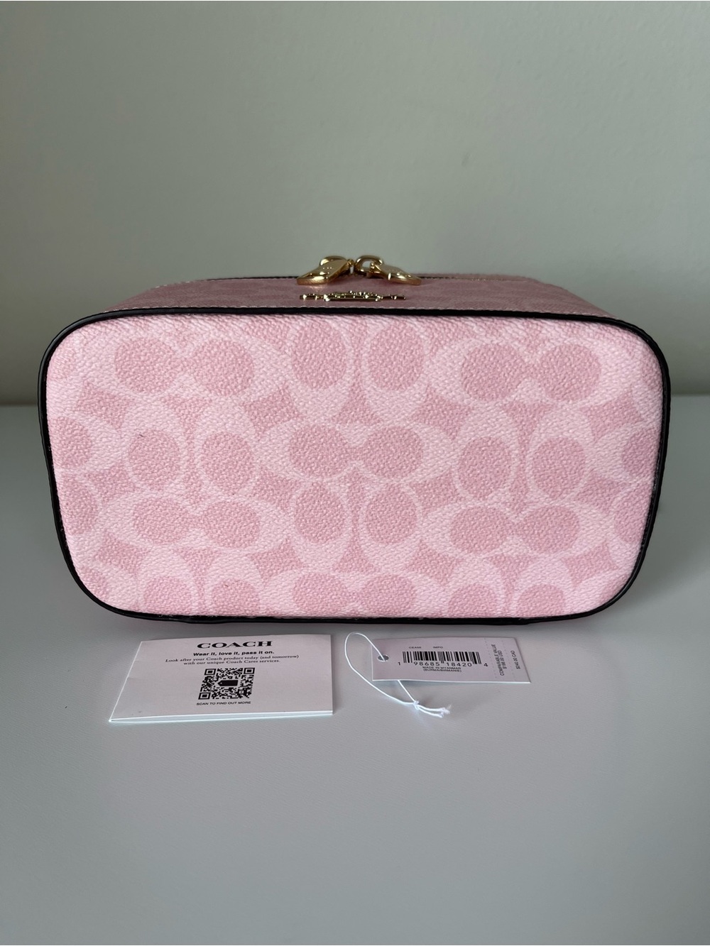 ✅Coach Cosmetic Case In Signature Canvas - Picture 4 of 10